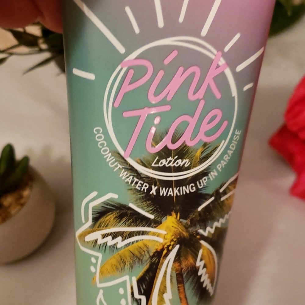 💗NEW! Pink VS Pink Tide scented lotion - Picture 2 of 5